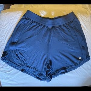 Active Life shorts